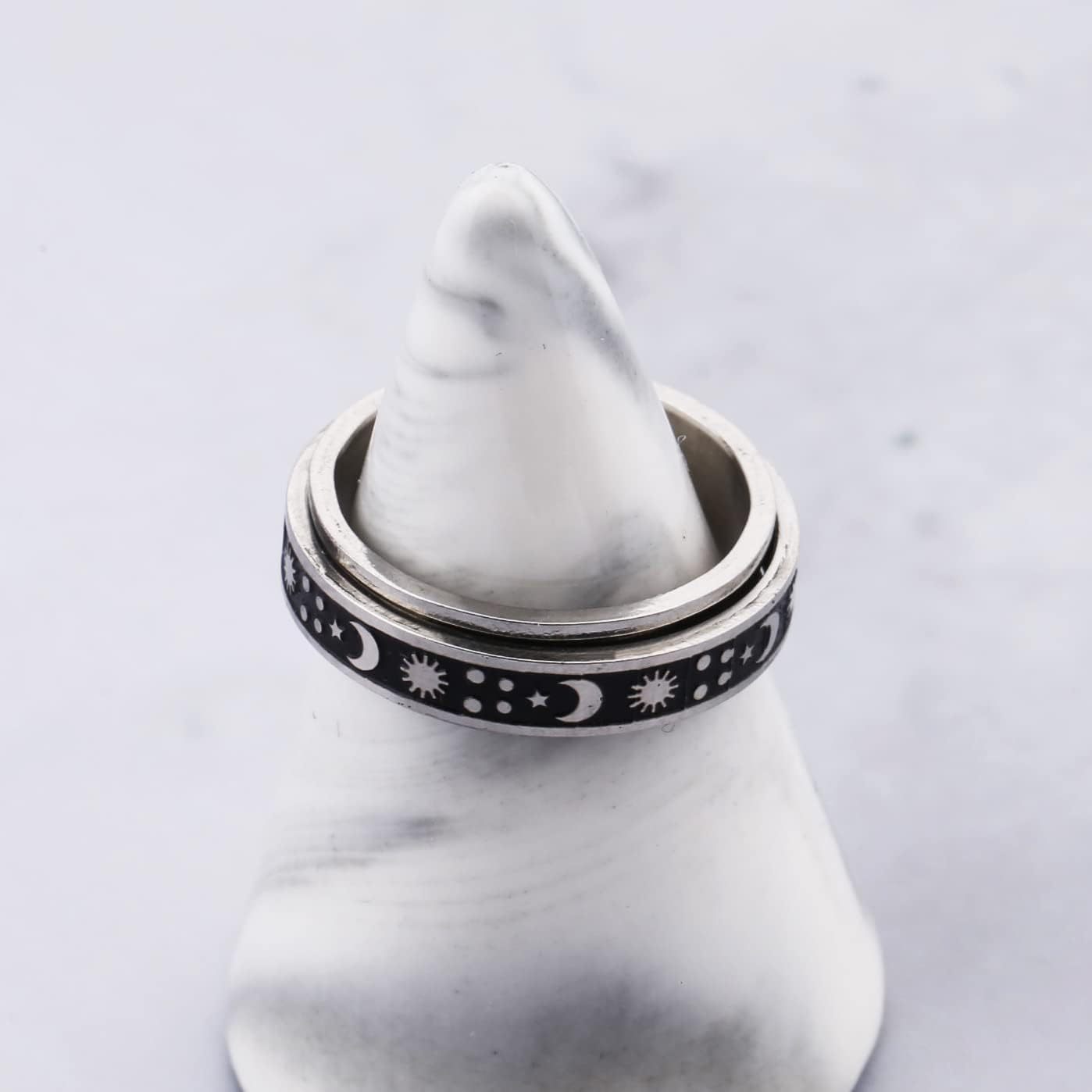 1pc Stainless Steel Rotatable Couple Ring - Vintage Celestial Design with Sun & Moon Phases, Black & Golden Tone Interlocking Bands, Unisex Jewelry Gift for Anniversary, Graduation, Summer Daily Wear, Celestial Jewelry, Anniversary Present, Minimalist
