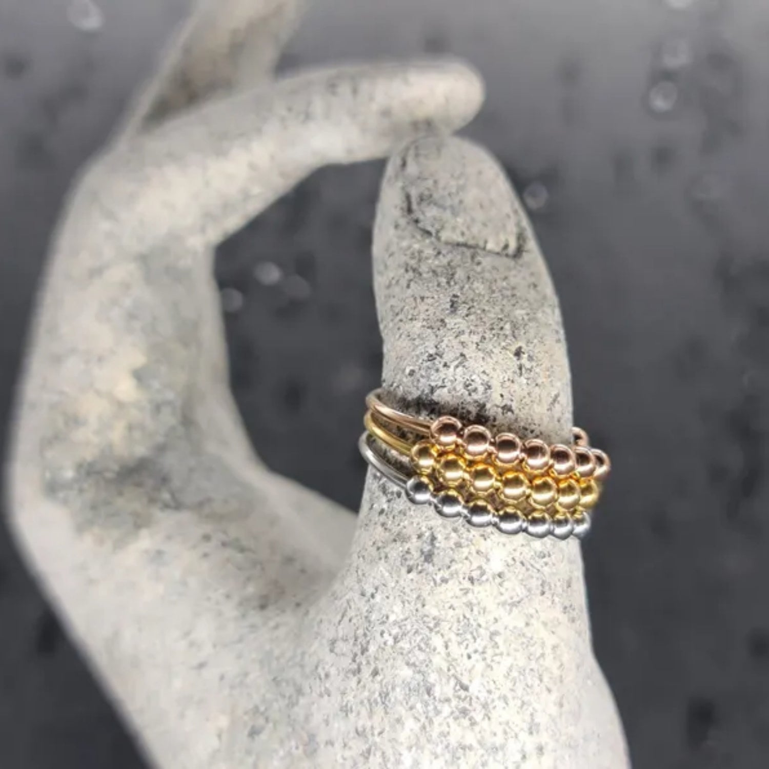 1pc Stainless Steel Ring with A Rotatable Bead Opening